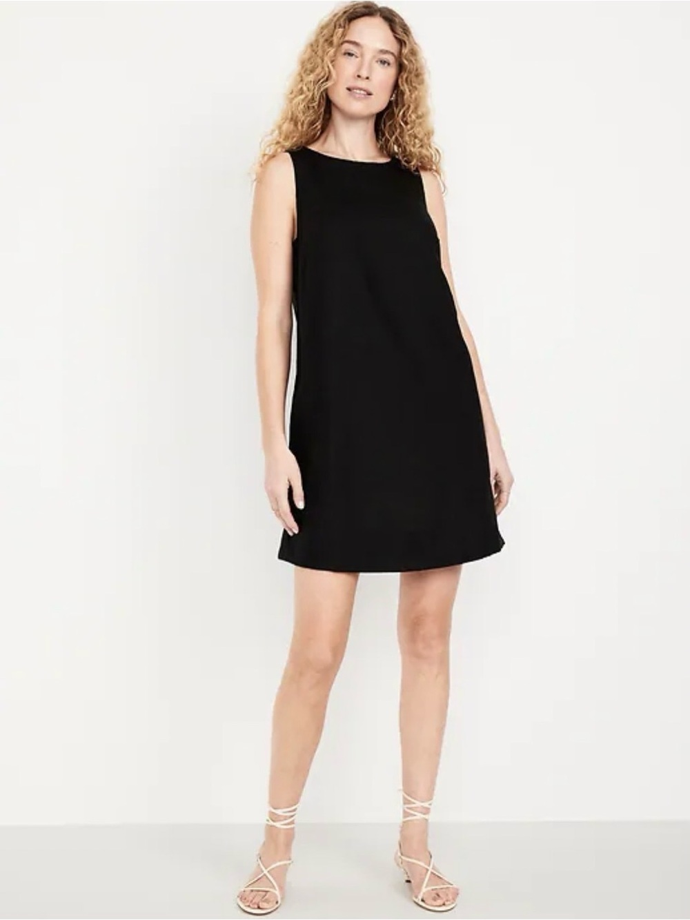 Old Navy Classic Sleeveless Black Shift Dress - Women's